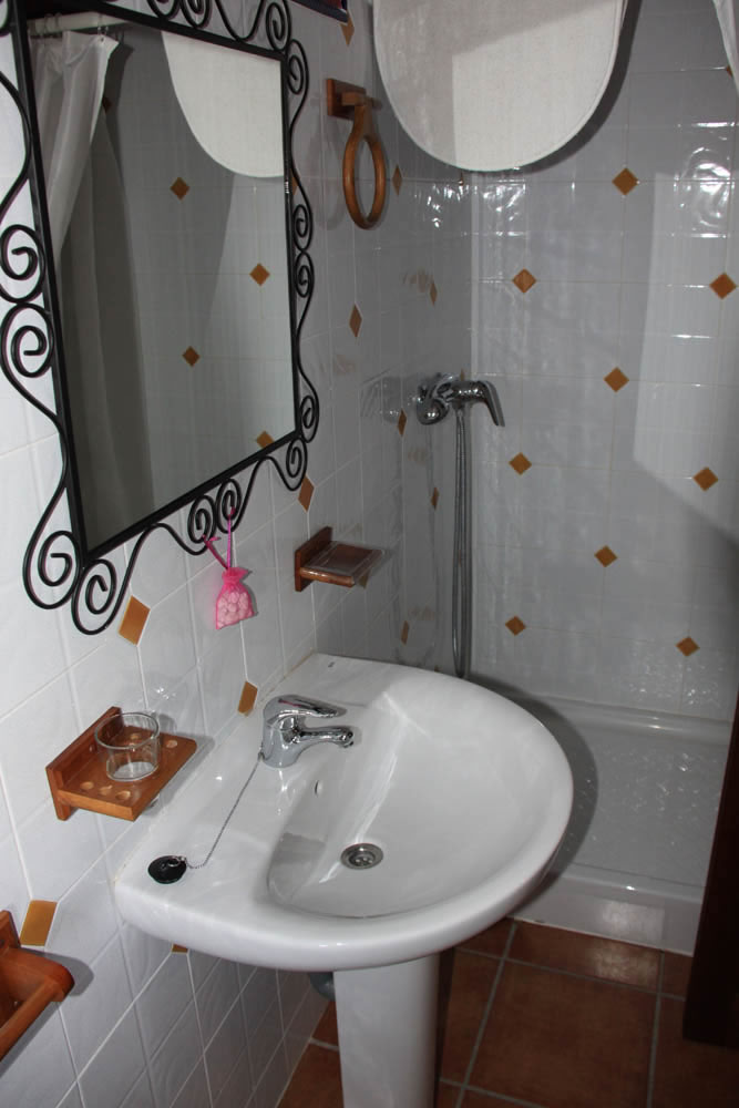 Baño dormitorio matrimonio 4